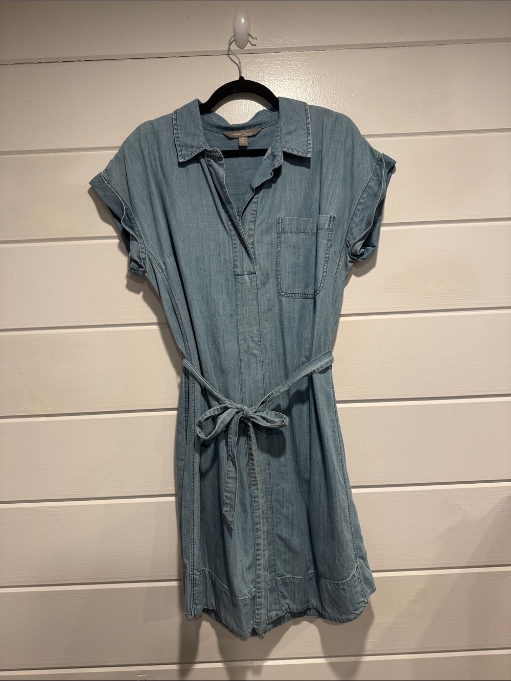 Market & Spruce Light Blue Denim Tie-Waist Mini Dress. Size -Medium